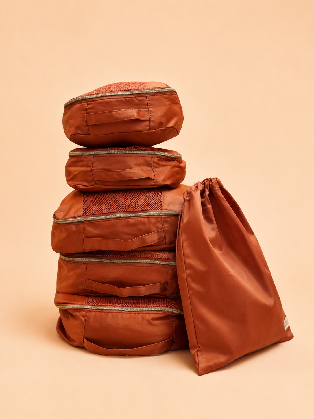 Kit voyageuse Maison Noomaé avec les 3 essentiels de voyage